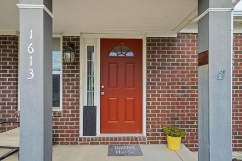 Tiny photo for 1613 Cowan Creek Drive, Marysville, OH 43040 (MLS # 226002949)