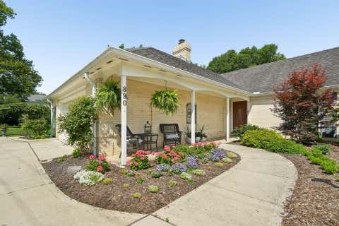 Tiny photo for 890 Lookout Point Drive, Columbus, OH 43235 (MLS # 226029207)