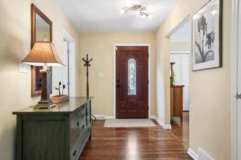 Tiny photo for 890 Lookout Point Drive, Columbus, OH 43235 (MLS # 226029207)