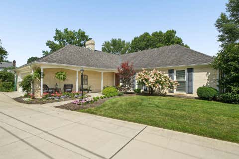Tiny photo for 890 Lookout Point Drive, Columbus, OH 43235 (MLS # 226029207)