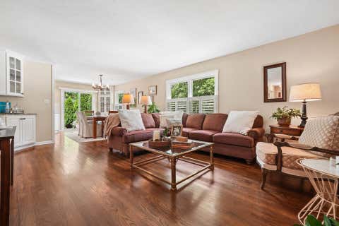 Tiny photo for 890 Lookout Point Drive, Columbus, OH 43235 (MLS # 226029207)