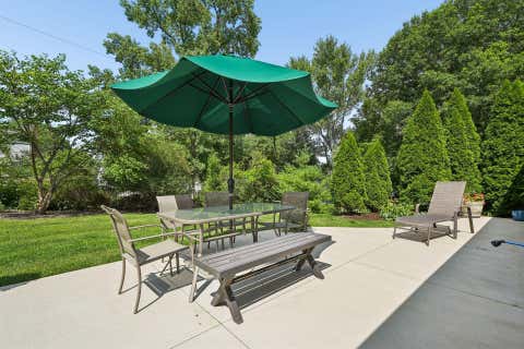 Tiny photo for 890 Lookout Point Drive, Columbus, OH 43235 (MLS # 226029207)