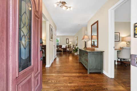 Tiny photo for 890 Lookout Point Drive, Columbus, OH 43235 (MLS # 226029207)