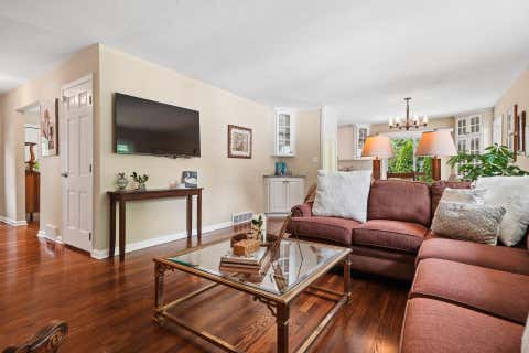 Tiny photo for 890 Lookout Point Drive, Columbus, OH 43235 (MLS # 226029207)