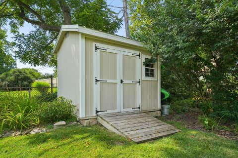 Tiny photo for 890 Lookout Point Drive, Columbus, OH 43235 (MLS # 226029207)