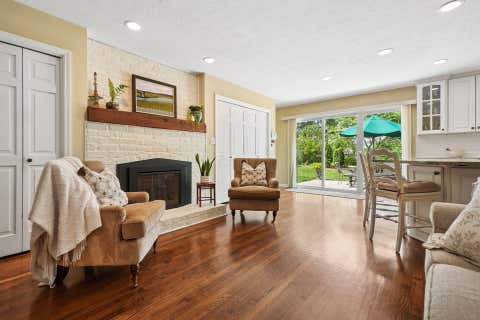 Tiny photo for 890 Lookout Point Drive, Columbus, OH 43235 (MLS # 226029207)