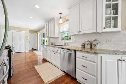 Tiny photo for 890 Lookout Point Drive, Columbus, OH 43235 (MLS # 226029207)