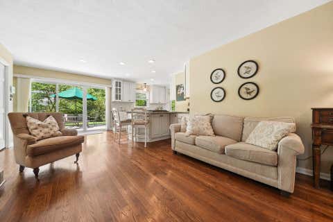 Tiny photo for 890 Lookout Point Drive, Columbus, OH 43235 (MLS # 226029207)