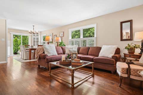 Tiny photo for 890 Lookout Point Drive, Columbus, OH 43235 (MLS # 226029207)