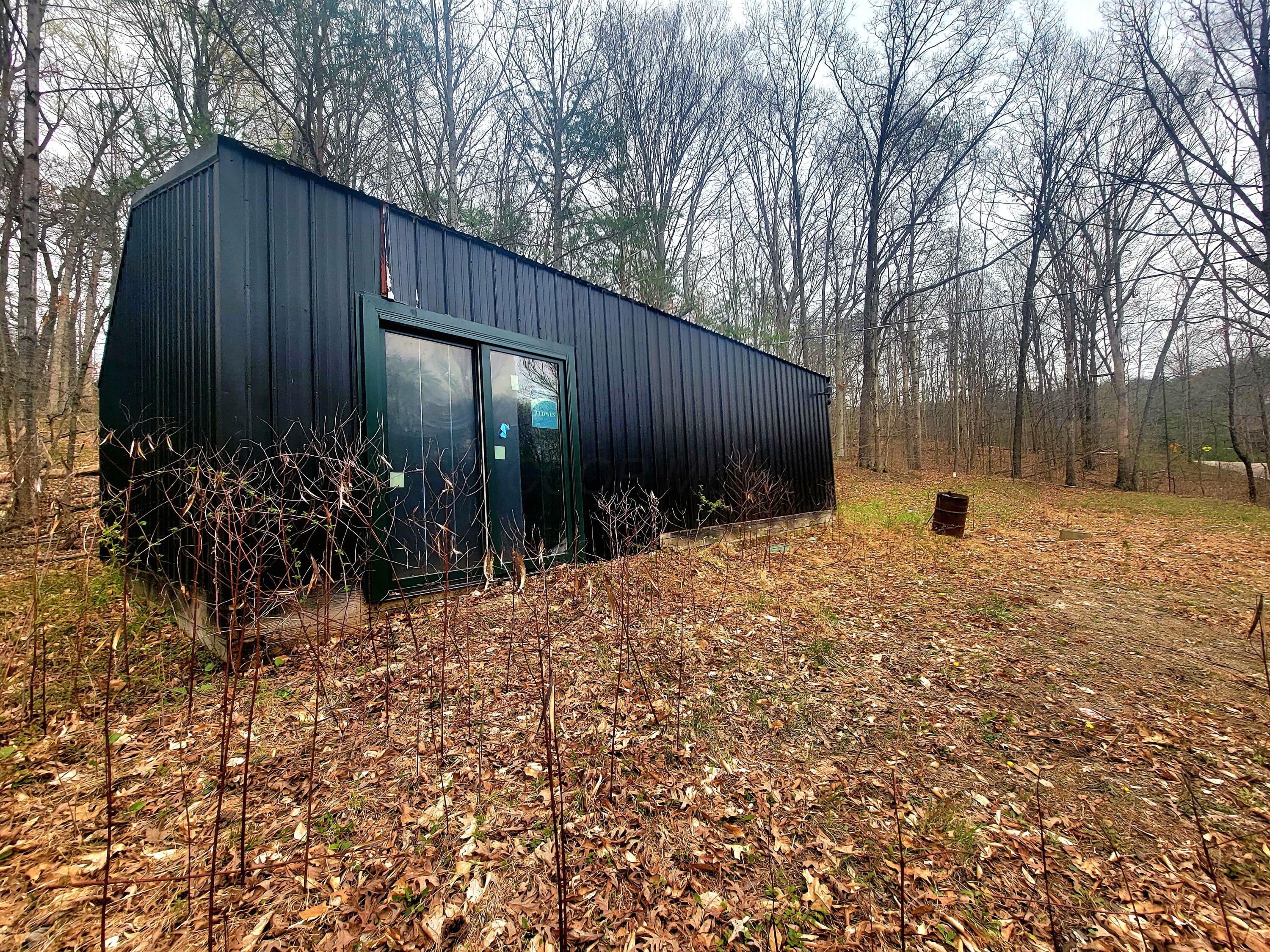 10263 Frasure Helber Road, Logan, Ohio image 4