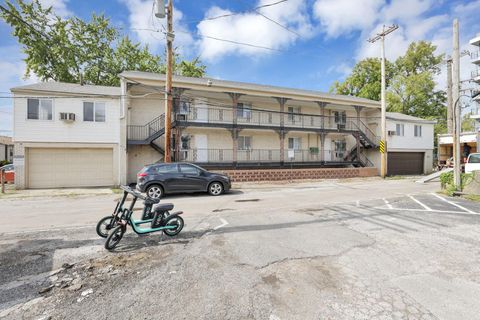 Photo of 27 W 8th Avenue, Columbus, OH 43201 (MLS # 226004920)