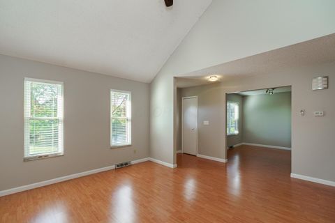 Tiny photo for 6207 Roxburgh Court 16D #16D, Columbus, OH 43213 (MLS # 225039524)