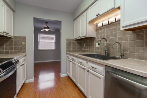 Tiny photo for 6207 Roxburgh Court 16D #16D, Columbus, OH 43213 (MLS # 225039524)