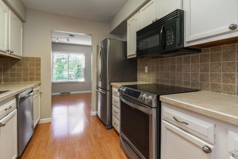 Tiny photo for 6207 Roxburgh Court 16D #16D, Columbus, OH 43213 (MLS # 225039524)