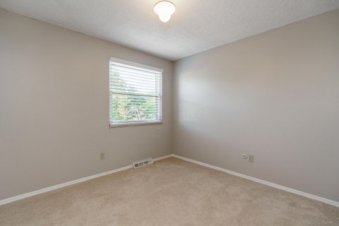 Tiny photo for 6207 Roxburgh Court 16D #16D, Columbus, OH 43213 (MLS # 225039524)