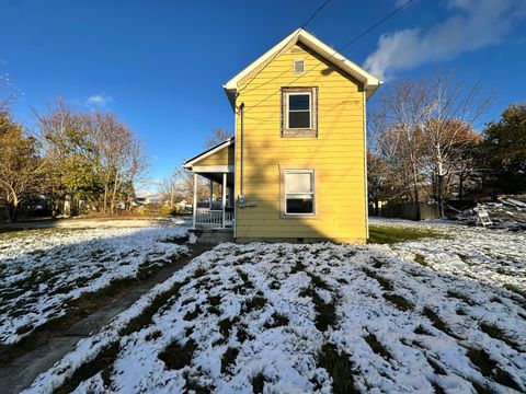 Photo of 134 Waterloo Street, Marion, OH 43302 (MLS # 225042592)