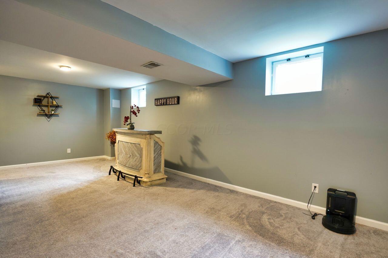 219 Calderdale Court, Blacklick, Ohio image 32