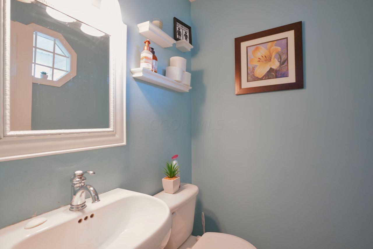 219 Calderdale Court, Blacklick, Ohio image 20