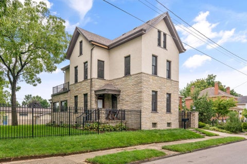 Homes For Sale - 367 E Jenkins Avenue<br/> Columbus, OH 43207