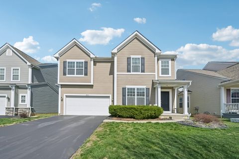Photo of 8648 Crooked Maple Drive, Blacklick, OH 43004 (MLS # 226006953)