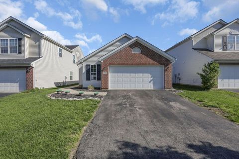 Photo of 6880 Riding Trail Drive, Canal Winchester, OH 43110 (MLS # 226012244)