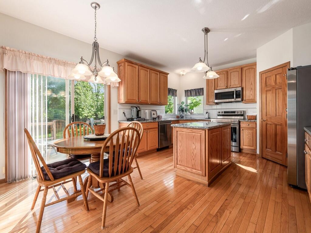 8088 Reynoldswood Drive, Reynoldsburg, Ohio image 9