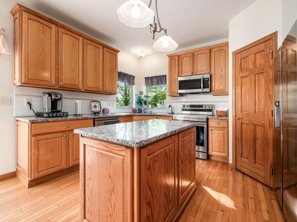 8088 Reynoldswood Drive, Reynoldsburg, Ohio image 10