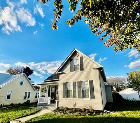 Photo of 68 E Mound Street, Canal Winchester, OH 43110 (MLS # 225040533) Photo of 68 E Mound Street, Canal Winchester, OH 43110 (MLS # 225040533)