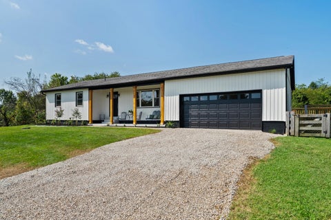 Photo of 5195 Barr Road SW, Amanda, OH 43102 (MLS # 226034635)