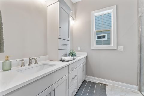 Tiny photo for 4211 Laguna Loop, Lewis Center, OH 43035 (MLS # 226015054)