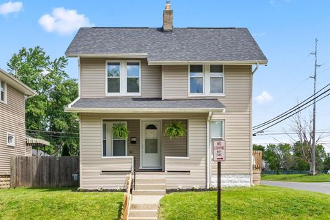 Photo of 668 Southwood Avenue, Columbus, OH 43207 (MLS # 226017344)