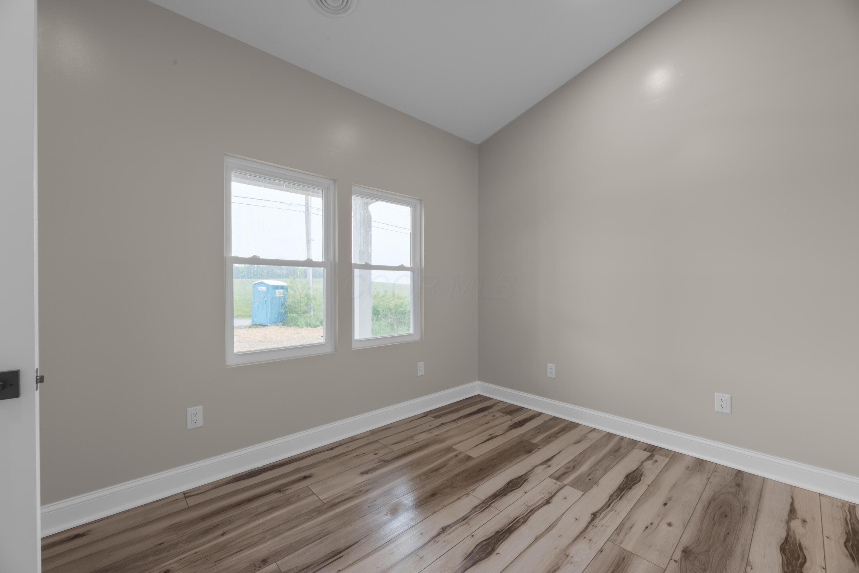 13567 Magers Road, Howard, Ohio image 3