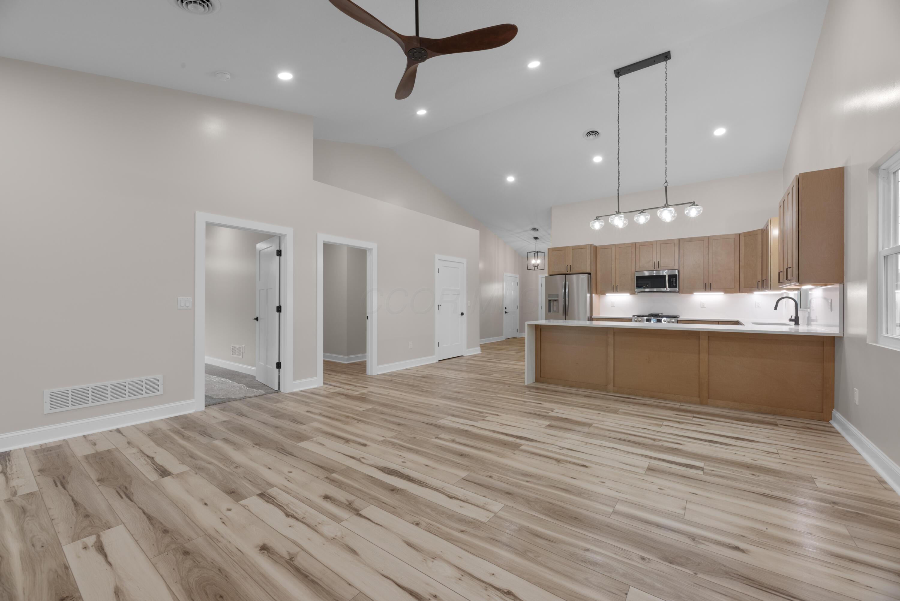 13567 Magers Road, Howard, Ohio image 12