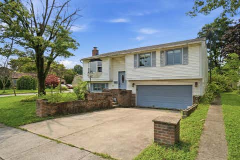 Homes For Sale - 555 Fox Ridge Street<br/> Columbus, OH 43228