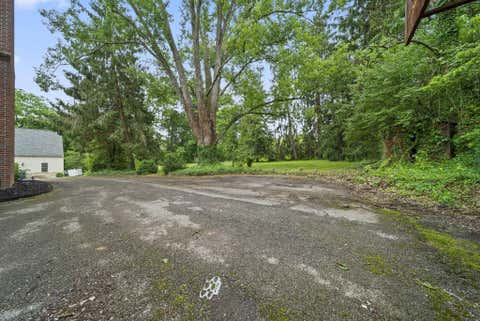 Tiny photo for 301 Belleview Avenue, Chillicothe, OH 45601 (MLS # 226018739)
