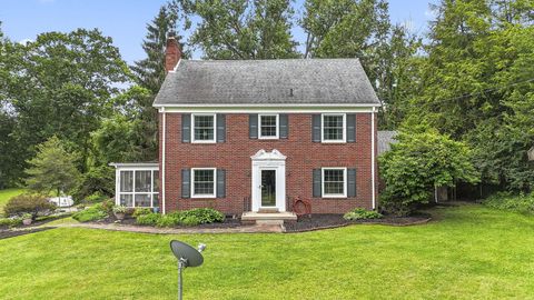 Tiny photo for 301 Belleview Avenue, Chillicothe, OH 45601 (MLS # 226018739)