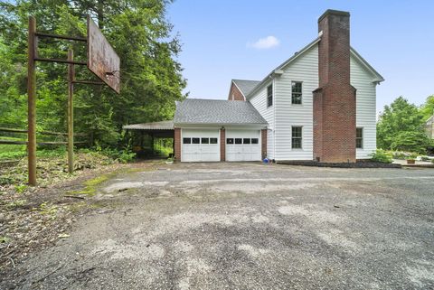 Tiny photo for 301 Belleview Avenue, Chillicothe, OH 45601 (MLS # 226018739)