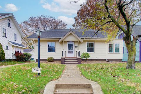 Photo of 250 Montrose Avenue NW, Canton, OH 44708 (MLS # 225042518)