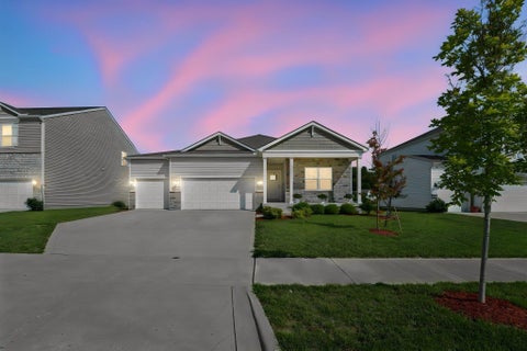 Photo of 443 Madison Way, Plain City, OH 43064 (MLS # 226028071)