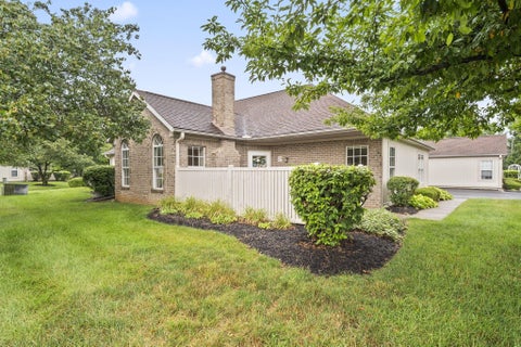 Photo of 277 Pointe Place, Westerville, OH 43082 (MLS # 226027575)