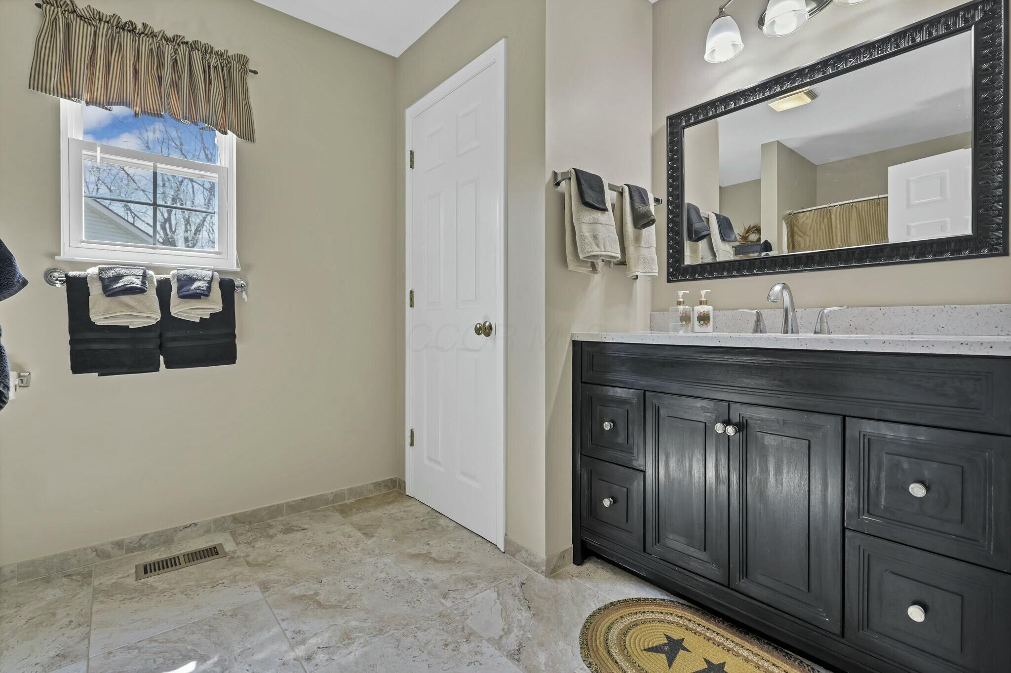 1911 Patrick Drive, Newark, Ohio image 36