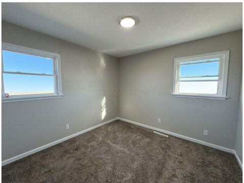 Tiny photo for 5463 Inlet Drive, Columbus, OH 43232 (MLS # 226039492)