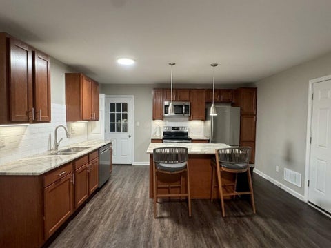 Tiny photo for 5463 Inlet Drive, Columbus, OH 43232 (MLS # 226039492)