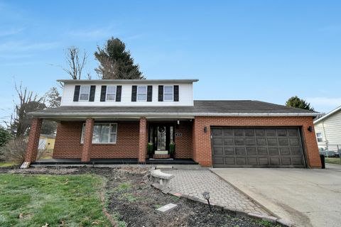 Photo of 215 N Vernon Avenue, Newark, OH 43055 (MLS # 226001287)