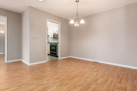 Tiny photo for 4765 Coach Road, Columbus, OH 43220 (MLS # 225044787)