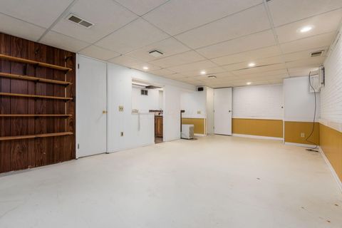 Tiny photo for 4765 Coach Road, Columbus, OH 43220 (MLS # 225044787)