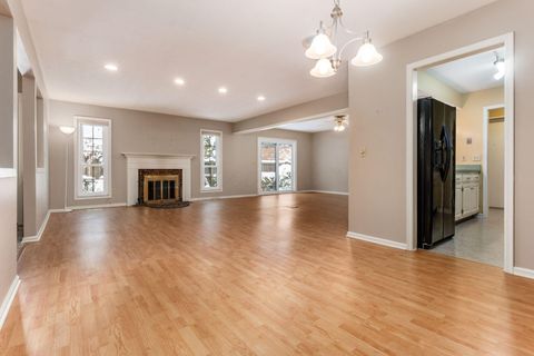 Tiny photo for 4765 Coach Road, Columbus, OH 43220 (MLS # 225044787)