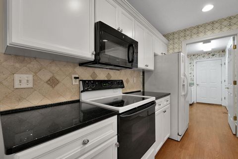 Tiny photo for 712 Stone Ridge Way, Newark, OH 43055 (MLS # 225041048)