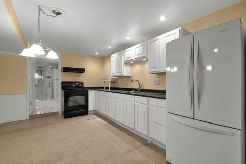 Tiny photo for 712 Stone Ridge Way, Newark, OH 43055 (MLS # 225041048)