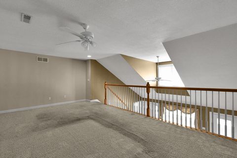 Tiny photo for 712 Stone Ridge Way, Newark, OH 43055 (MLS # 225041048)